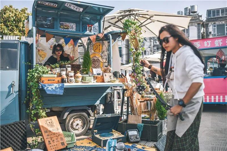 大理麋鹿星球——市集美食、文藝演出、潮人拍攝的新地標(biāo)，原四季集市，是大理小眾打卡地