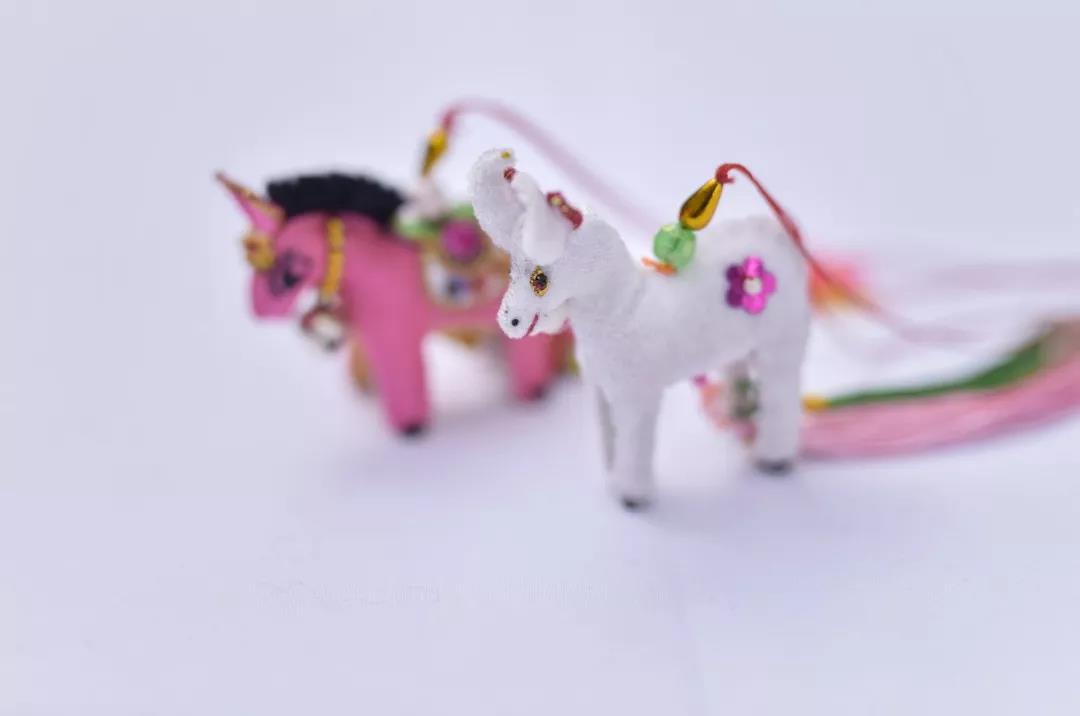 延續(xù)一針一線的信仰，白族傳統(tǒng)民間手工藝制品——劍川布扎    大理傳媒公司