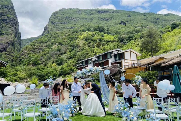 走進(jìn)愛的山門 赴一場愛的冒險——漾濞石門關(guān)